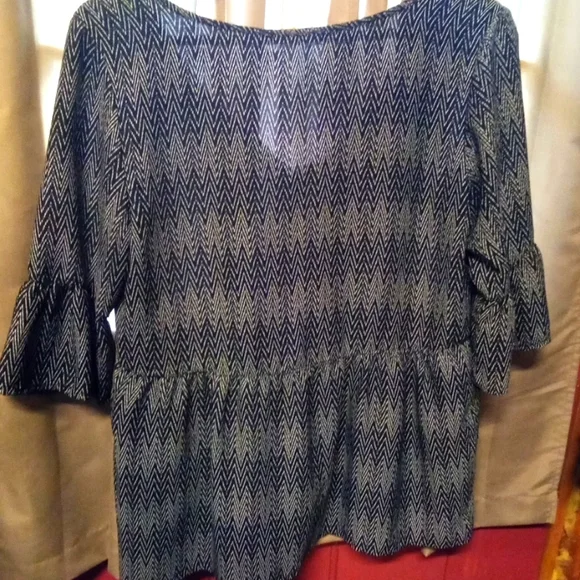 Maurice's oversized dressy tunic. - Picture 5 of 6